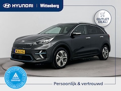 Kia e-Niro - DynamicPlusLine 64 kWh | Lage km-stand | Schuifdak | Stoel + stuurverwarming | Navigatie |