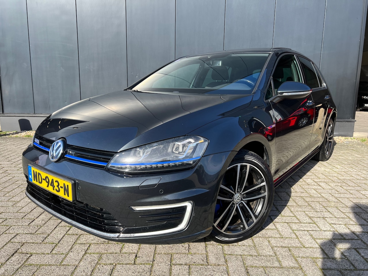 Volkswagen Golf - 1.4 TSI GTE Hybride m'17 Aut/Panodak/17'Lmv/OrgNl/nap - AutoWereld.nl