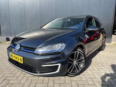 Volkswagen Golf - 1.4 TSI GTE Hybride m'17 Aut/Panodak/17'Lmv/OrgNl/nap