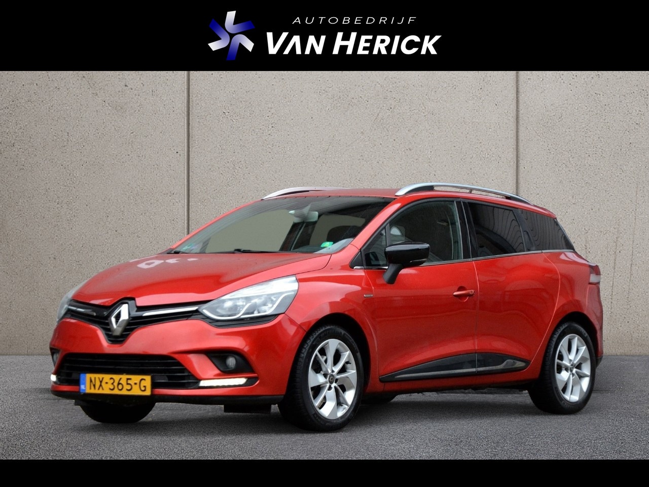 Renault Clio Estate - 0.9 TCe Limited | Cruise | Sensoren | LM velgen - AutoWereld.nl