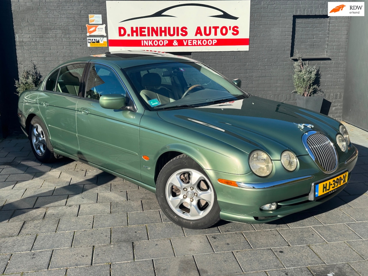 Jaguar S-type - 3.0 V6 *APK 11-2026* - AutoWereld.nl