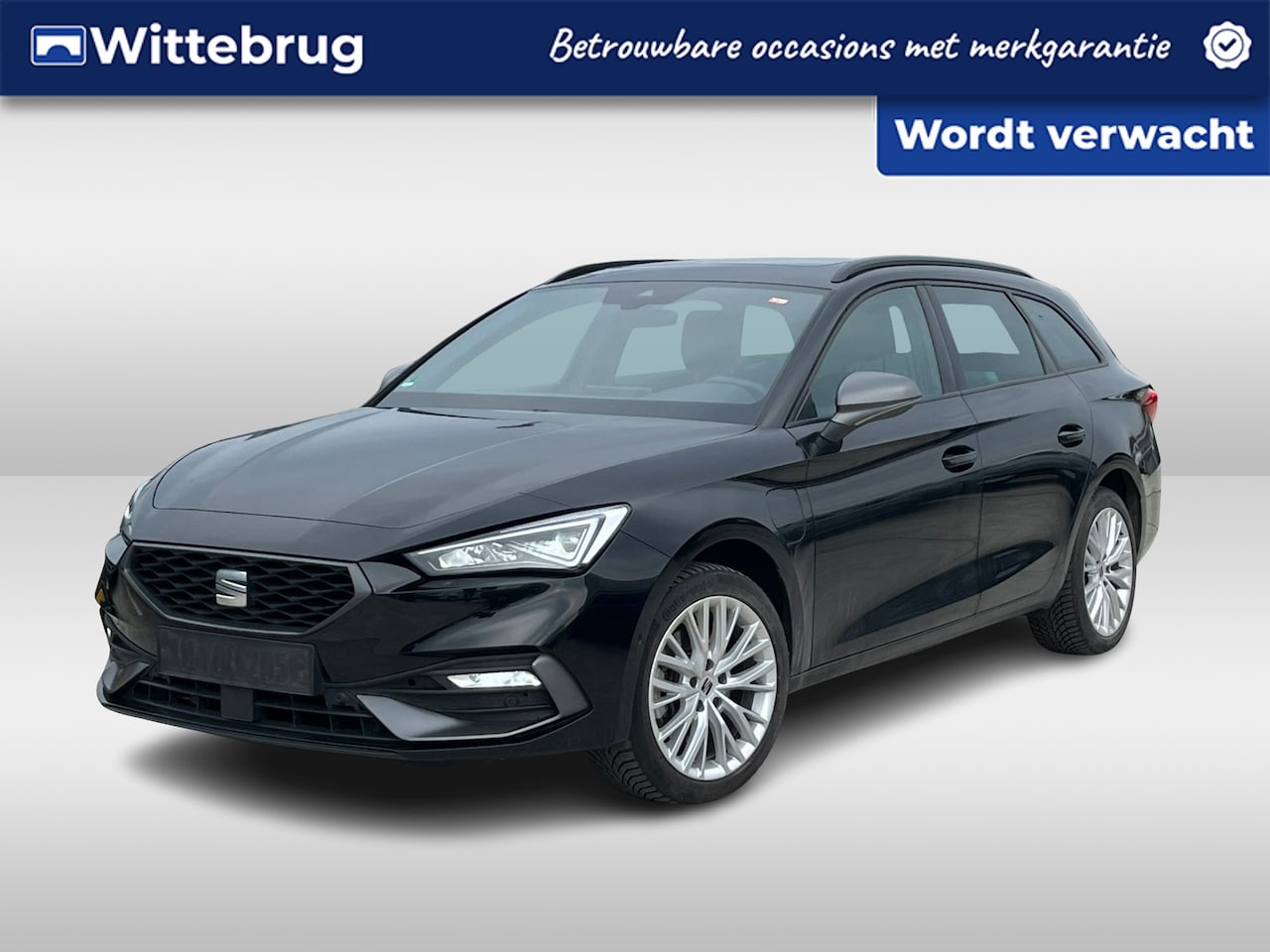 SEAT Leon Sportstourer - 1.4 TSI 204pk eHybrid PHEV FR / Panoramadak /  Memory Seats / Half Leder/Alcantara / App. - AutoWereld.nl