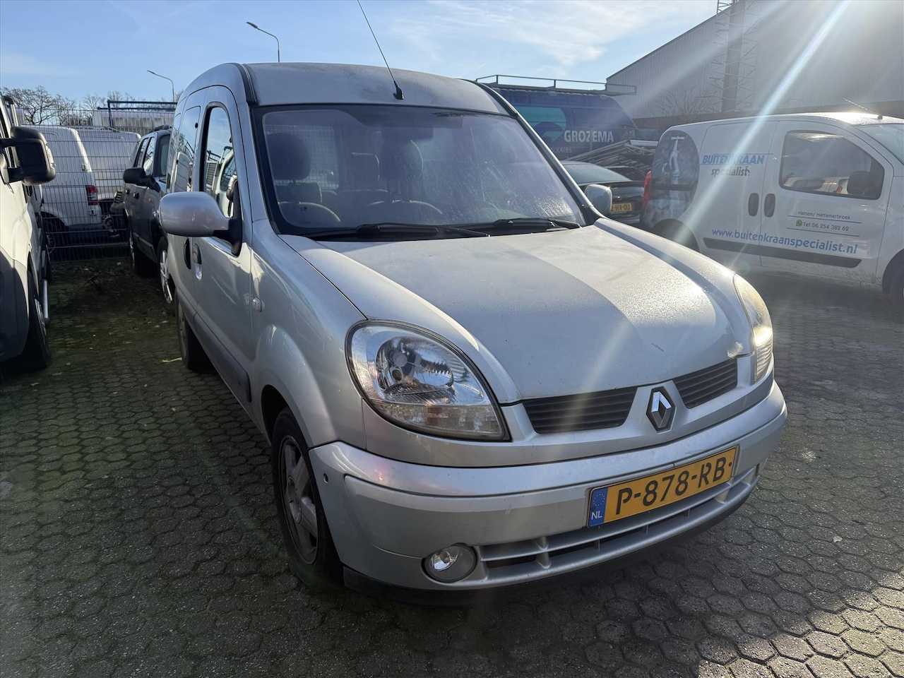 Renault Kangoo - 1.6 16V EXPR AUT 2005 (DEFECT) - AutoWereld.nl