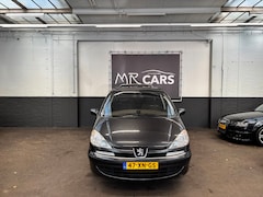 Peugeot 807 - 2.0 ST 7 persoons airco