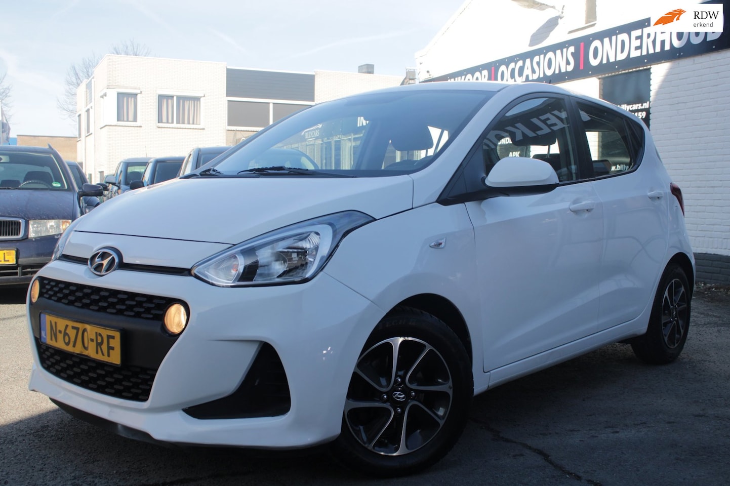 Hyundai i10 - 1.0i Comfort 5p. | Airco | Cruise control | Carplay | Parkeer sensor | Elec ramen | Stoelv - AutoWereld.nl