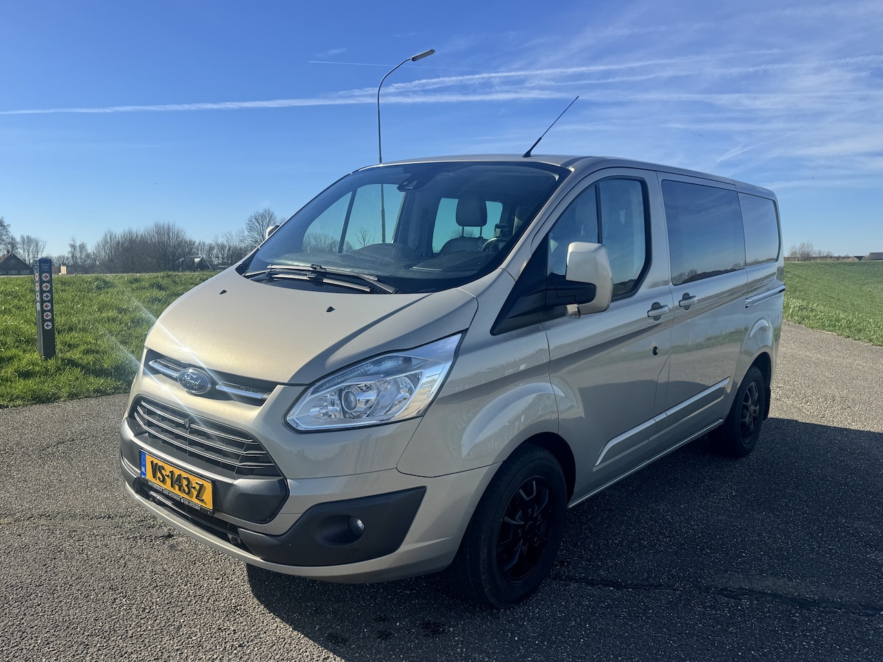 Ford Transit Custom - 270 2.2 TDCI L1H1 Limited DC 270 2.2 TDCI L1H1 Limited DC - AutoWereld.nl