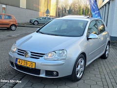 Volkswagen Golf - 1.4 TSI Optive 4*2e eigenaar*dak*velgen*nap*apk*airco*rijd rem schakel perfect*inruil mog