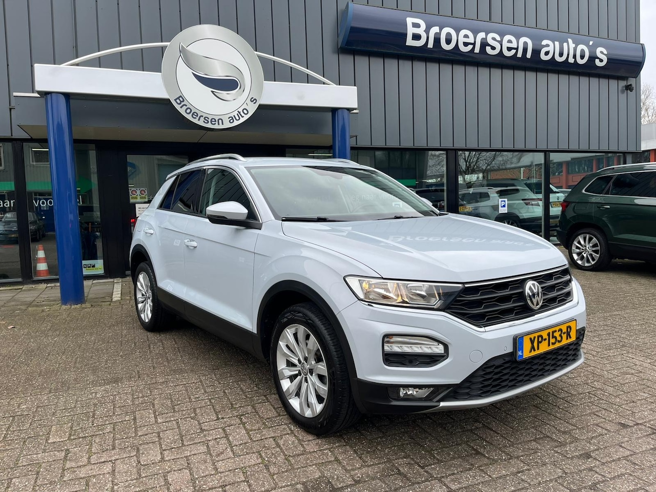 Volkswagen T-Roc - 1.0 TSI 115pk T-Roc Style met Trekhaak, DigiDash en Stoelverwarming - AutoWereld.nl