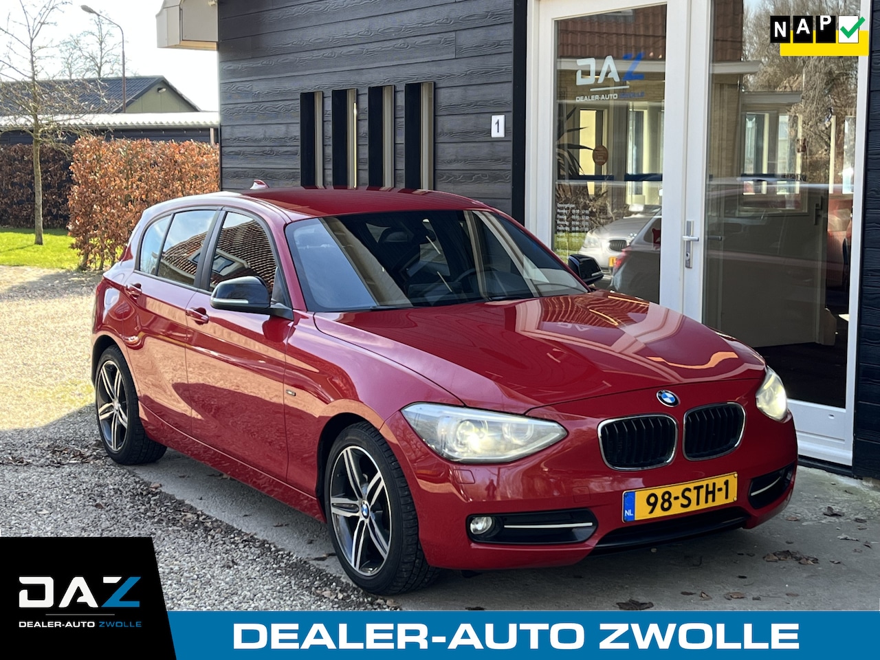 BMW 1-serie - 116i Sportline Ecc/Audio/Navi/Pdc/Lm - AutoWereld.nl
