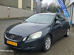 Volvo V60 - 1.6 T3 Kinetic*2e eigenaar*rijd perfect*niuwe apk*dealer onderhoud*inruil mog