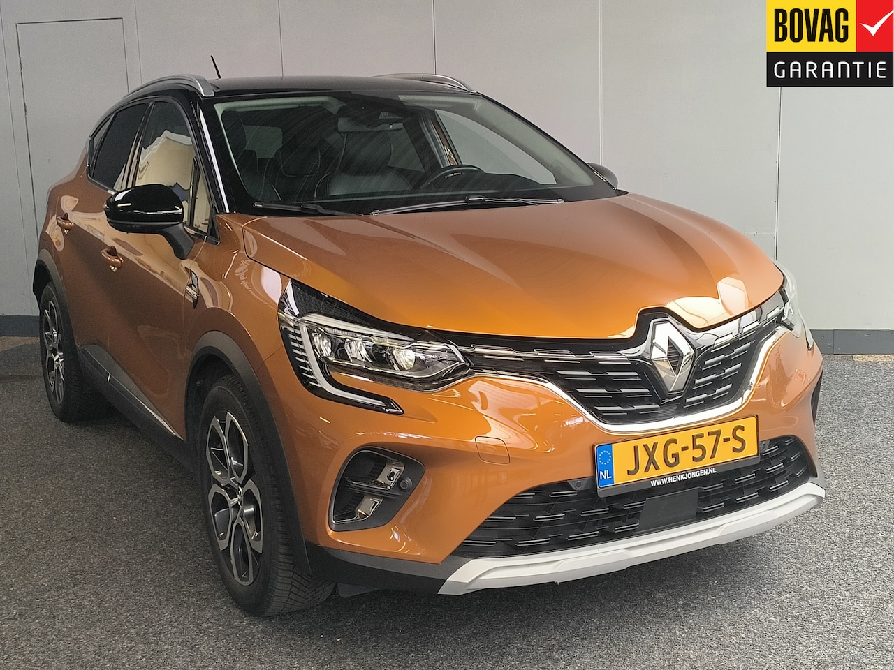 Renault Captur - 1.6 E-Tech Plug-in Hybrid 160 Intens uit 2022 Rijklaar + 12 maanden Bovag-garantie Henk Jo - AutoWereld.nl