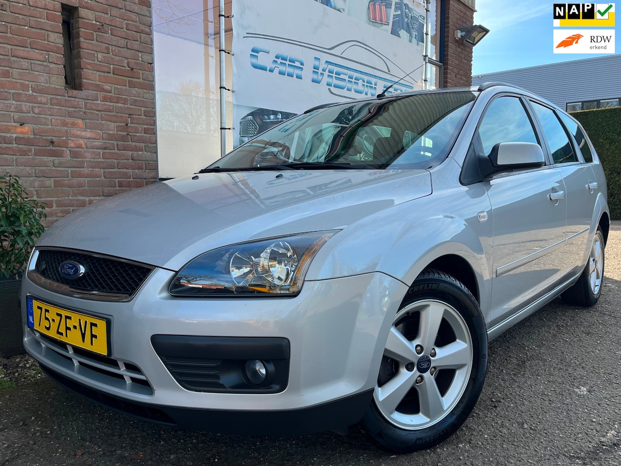Ford Focus Wagon - 1.8-16V Ambiente Flexifuel|Trekhaak|Airco|Cruise|Stl. verwarming|Pdc| - AutoWereld.nl