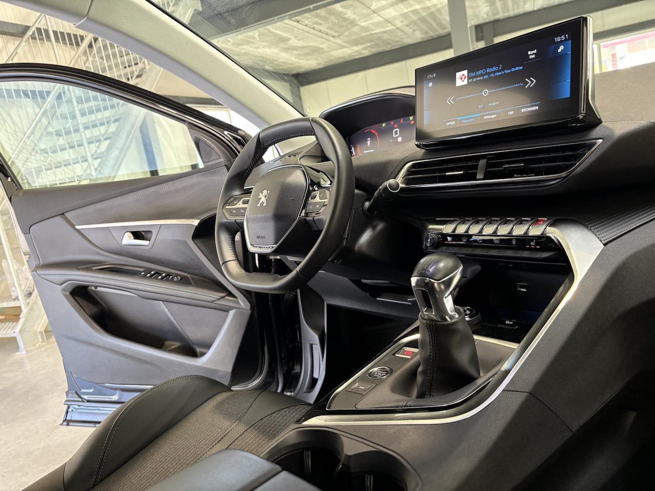 Peugeot 3008 - 1.2 PureTech Allure Pack Business 1.2 PureTech Allure Pack Business