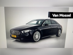 Mercedes-Benz A-klasse - 220 Premium | WORDT VERWACHT | AMG | SFEERVERLICHTING | ACHTERUITRIJCAMERA| STOELVERWARMIN