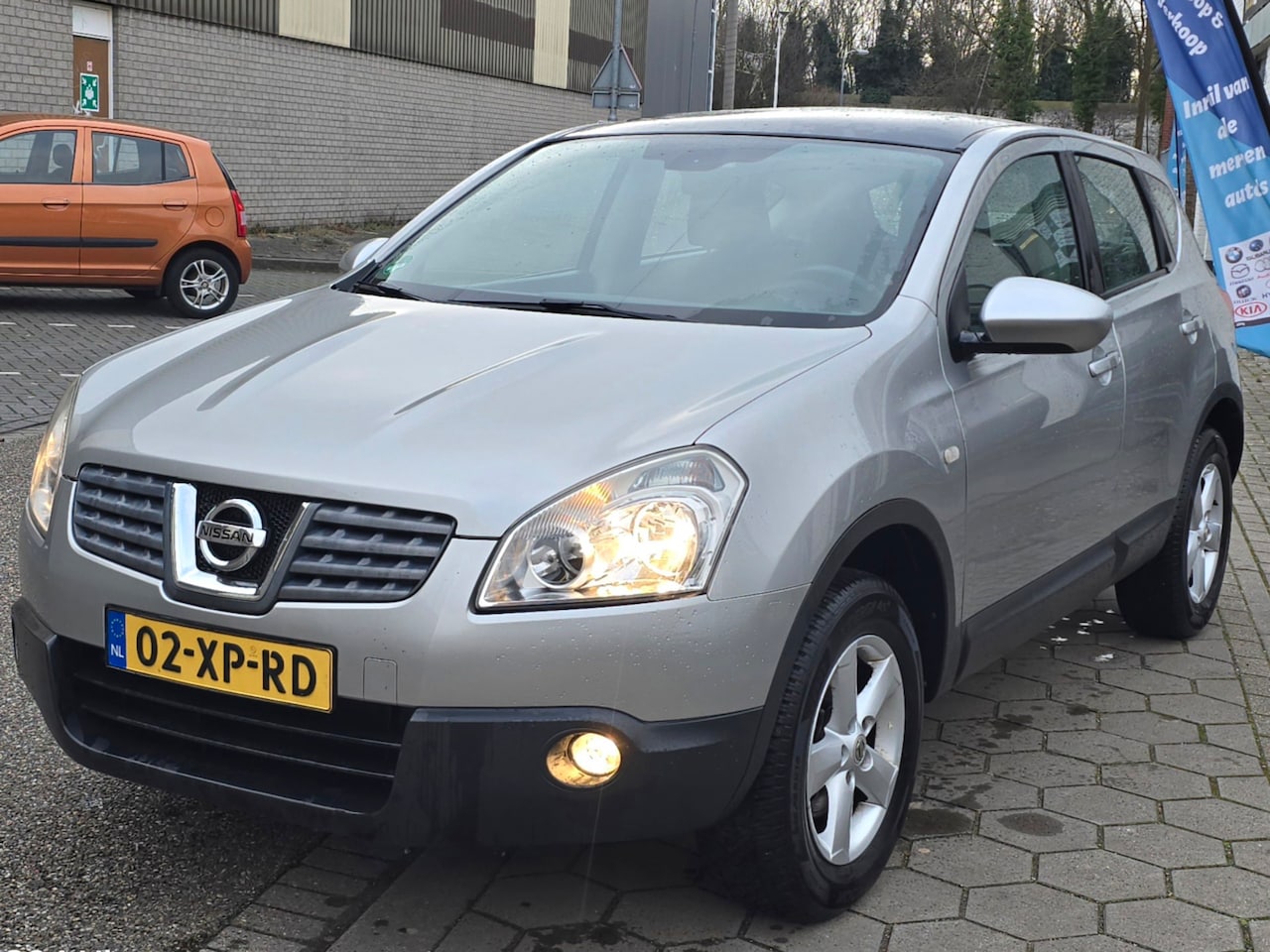 Nissan Qashqai - 2.0 Tekna Pack*2e eigenaar*dealer onderhoud*nap*apk*pano*rijd perfect*inruil mog!!! - AutoWereld.nl