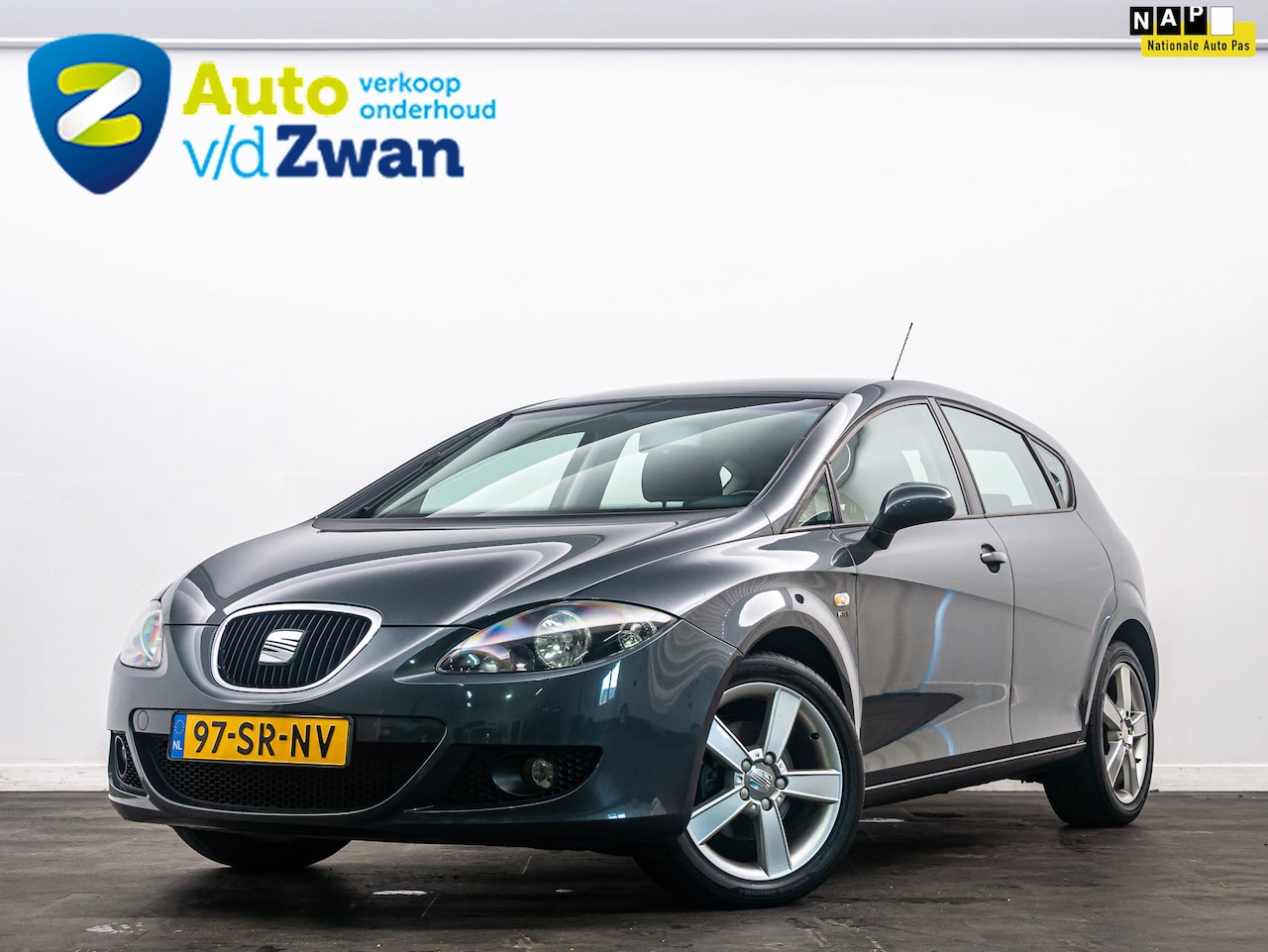 SEAT Leon - 2.0 FSI 150 Pk Stylance Clima/Cruise/Isofix - AutoWereld.nl