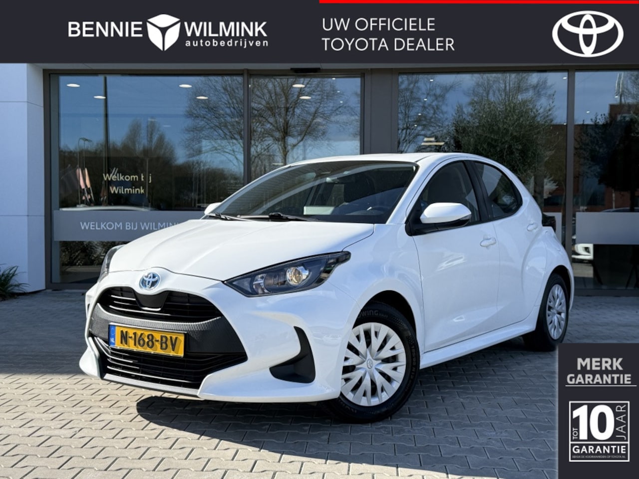 Toyota Yaris - 1.5 Hybrid Active | Caplay | Camera | Trekhaak | - AutoWereld.nl