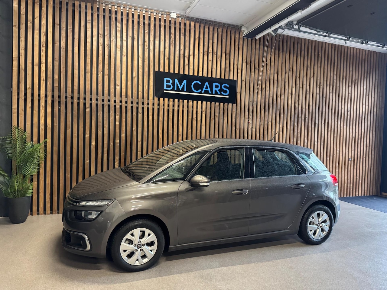 Citroën C4 Picasso - 1.6 THP Feel AUTOMAAT, Camera,Trkhaak - AutoWereld.nl