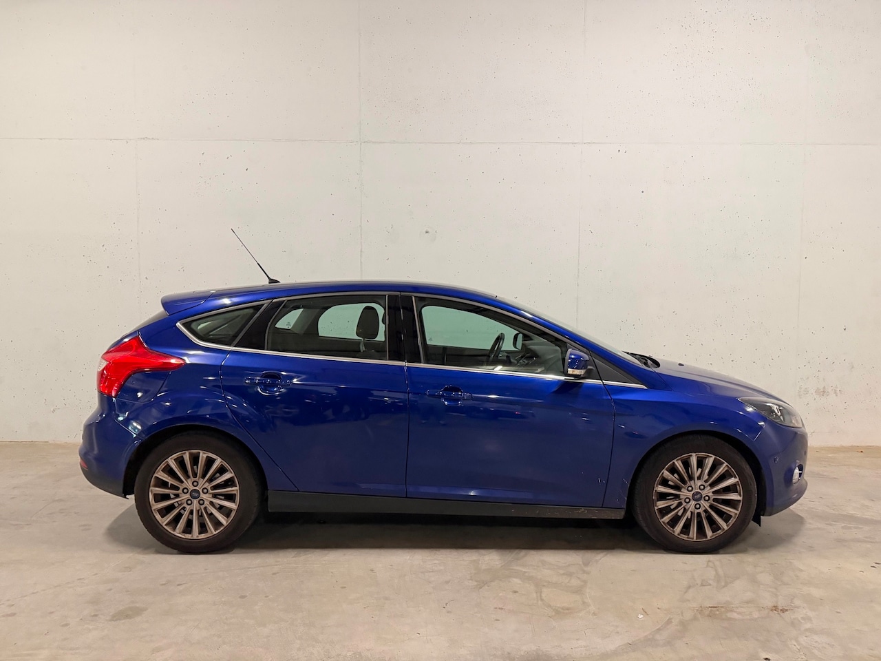 Ford Focus - 1.0 EcoBoost Edition Plus 5drs. Navi Clima Cruise PdC - AutoWereld.nl