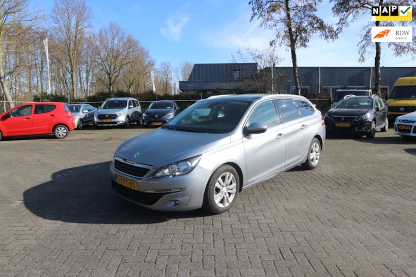 Peugeot 308 SW - 1.6 BlueHDI Blue Lease Executive Pack 1.6 BlueHDI Blue Lease Executive Pack - AutoWereld.nl