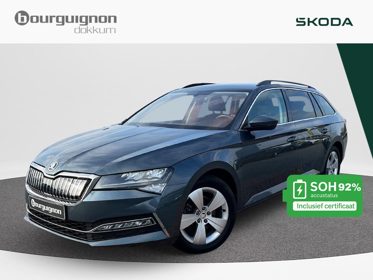 Skoda Superb Combi - 1.4 TSI iV Business Edition | PHEV | 218 pk | Stoelverwarming | PDC | Privacy glas | DCC | - AutoWereld.nl