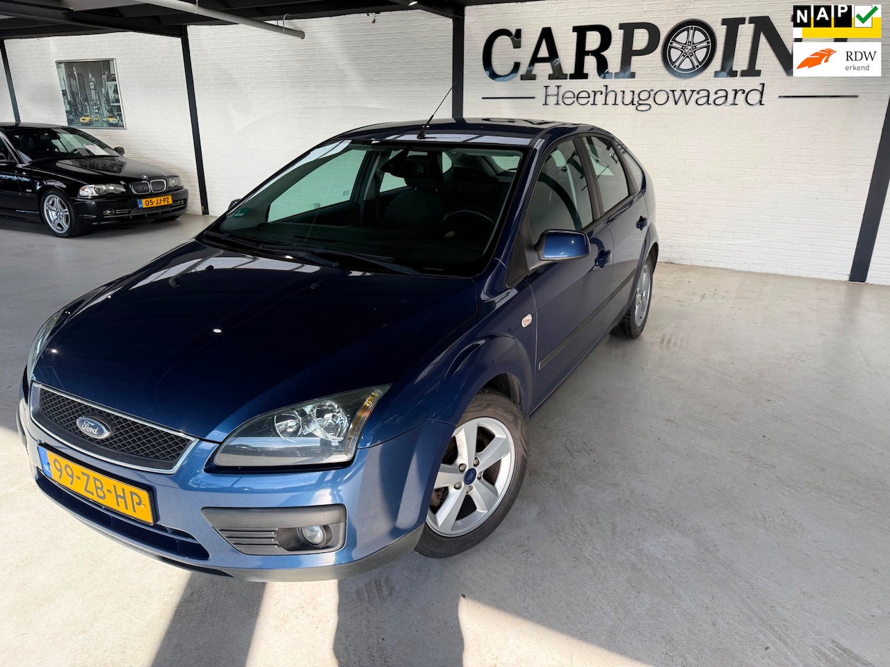 Ford Focus - 1.6-16V Futura 5Deurs Airco Lm velgen Trekhaak NAP - AutoWereld.nl
