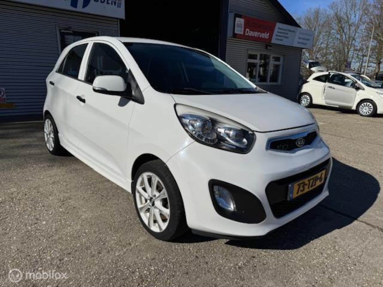 Kia Picanto - 1.2 CVVT R-SportbyKia 1.2 CVVT 5-DRS R-SportbyKia - AutoWereld.nl