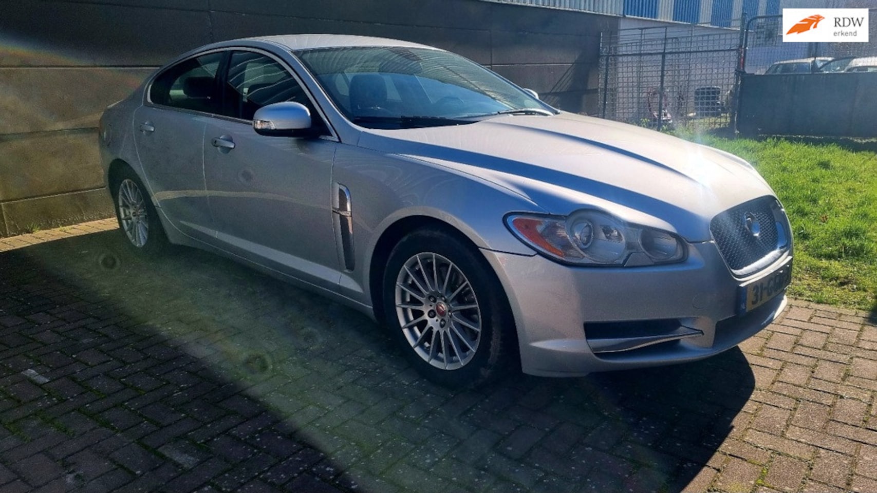 Jaguar XF - 2.7D V6 Premium Luxury 2.7D V6 Premium Luxury (EXPORT) - AutoWereld.nl