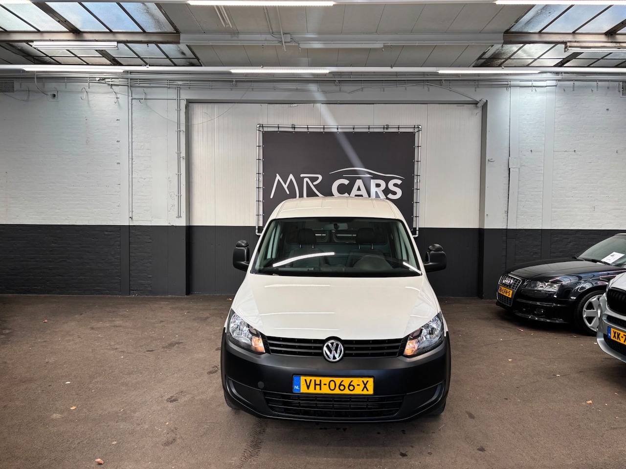 Volkswagen Caddy Maxi - 1.6 TDI BMT - AutoWereld.nl