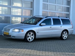 Volvo V70 - 2.5 Turbo 209PK Summum Aut. Clima Cruise Half-leer DB-riem vv