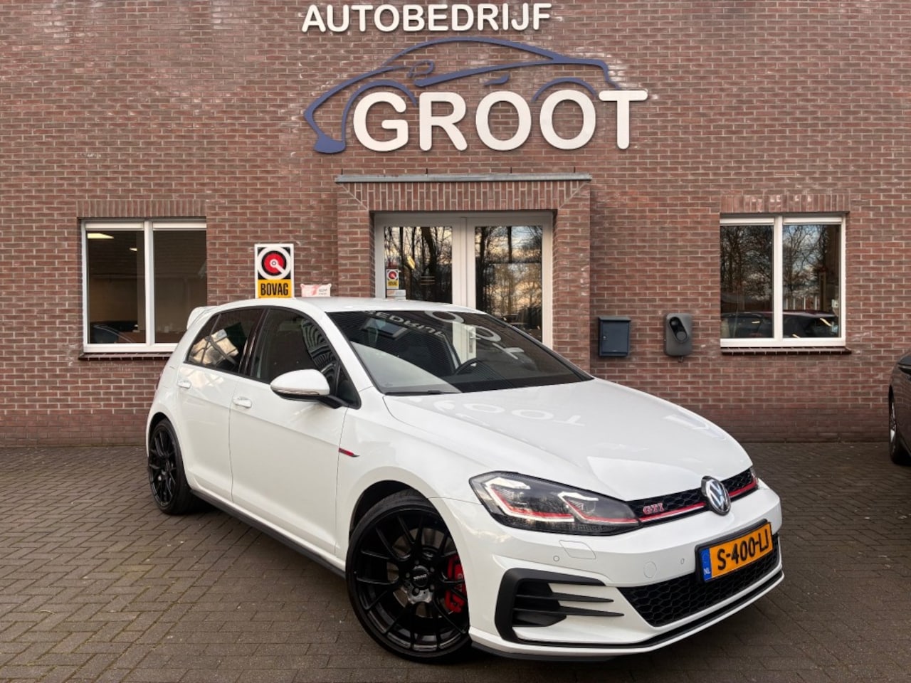 Volkswagen Golf - 2.0 TSI GTI PERFORMANCE! ADAP.CRUISE/VIRTUAL DASH/CARPLAY - AutoWereld.nl