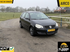 Volkswagen Polo - 1.2-12V Optive