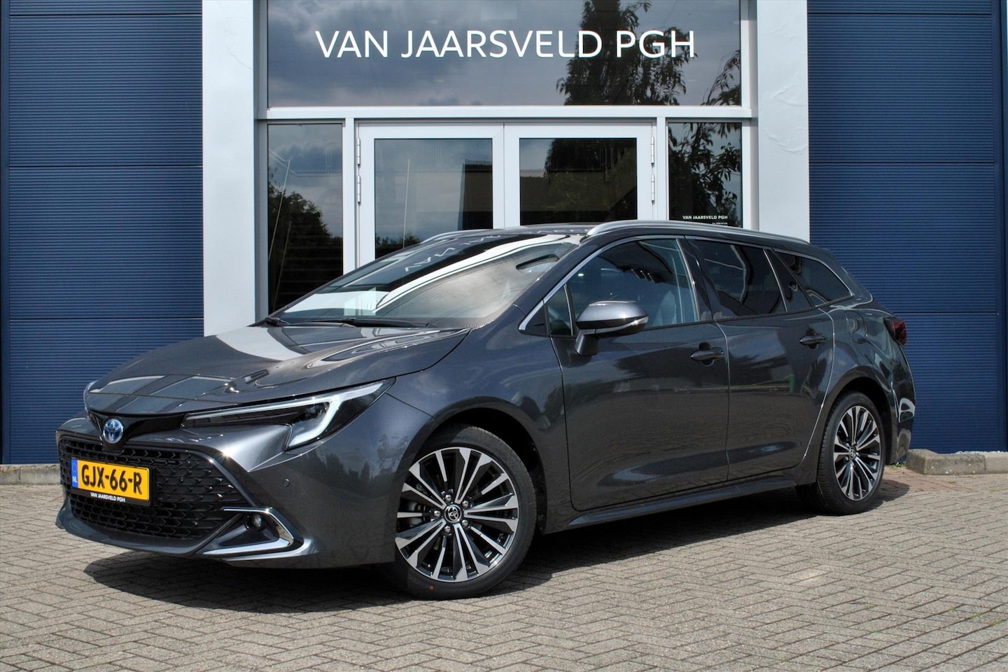 Toyota Corolla Touring Sports - 1.8 Hybrid 140 pk CVT Dynamic (nieuw) - AutoWereld.nl