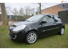 Renault Clio - 1.2 TCe Sélection Business*airco*cruise*navigatie