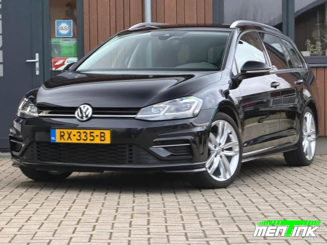 Volkswagen Golf - 1.4 TSI DSG R-Line Camera Trekhaak LED - AutoWereld.nl