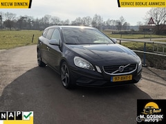 Volvo V60 - 1.6 T3 R-Design