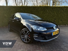 Volkswagen Golf - 1.2 TSI CUP Edition / Nieuwe distributie / Clima / Stoelverwarming