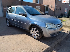 Opel Corsa - 1.2-16V Silverline