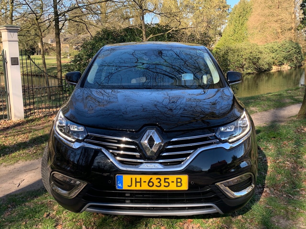 Renault Espace - 1.6 TCe Initiale Paris 7p. Renault Espace Initial 1.6 TCE NW APK 4wheel, Massage, 7p - AutoWereld.nl