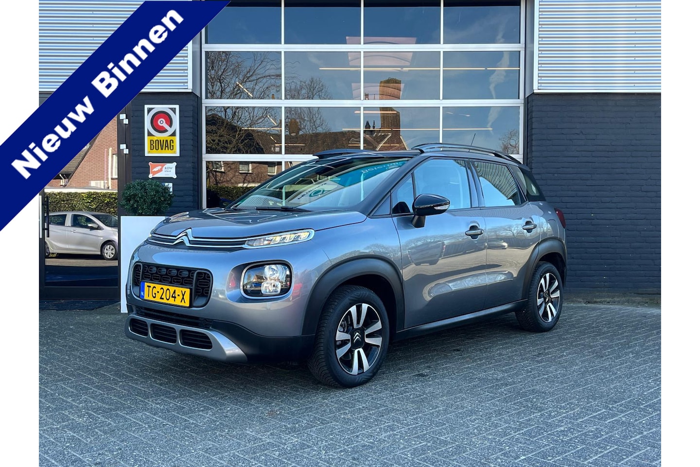 Citroën C3 Aircross - 1.2 S&S Feel, Automaat, CarPlay, Cruise, Navi, PDC, NAP - AutoWereld.nl