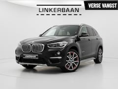 BMW X1 - sDrive20i High Executive | X Line | Panodak | Leder | LED | HUD | Carplay | 19 inch | NL A
