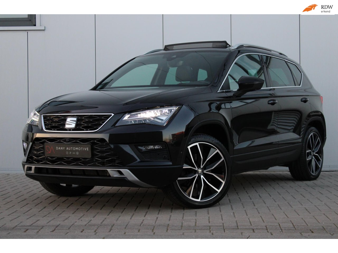 SEAT Ateca - 2.0 TSI 4DRIVE Excellence PANO I ACC I VIRTUAL I LED I EL. TRKH. I 360 I LEDER I - AutoWereld.nl