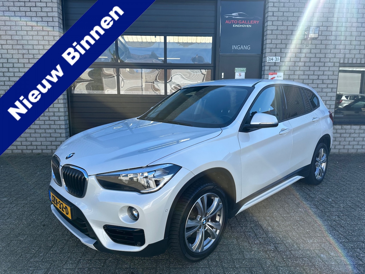 BMW X1 - sDrive18i High Executive *NAVI*STOEL VERW*TREKHAAK*CRUISE-CONTROL* - AutoWereld.nl