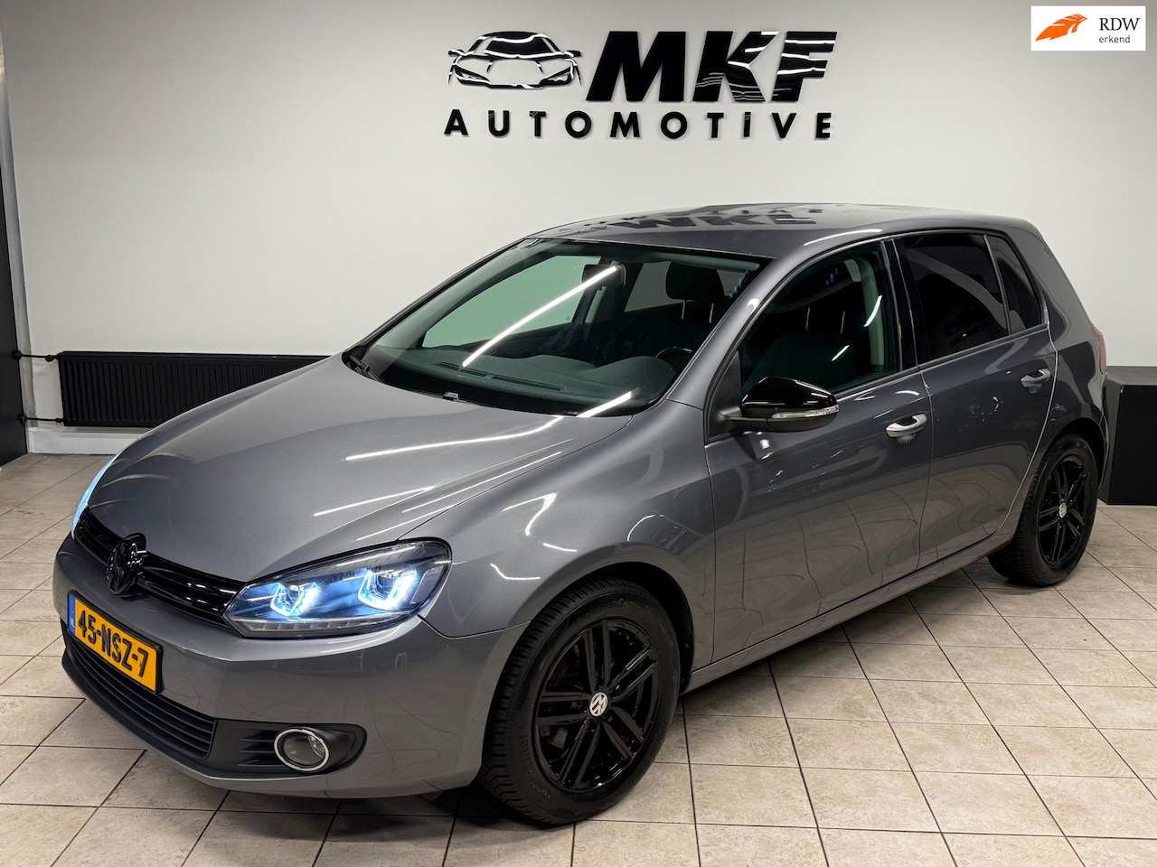 Volkswagen Golf - 1.2 TSI Tour II 5D 2010 Grijs AIRCO/LED/APK! - AutoWereld.nl