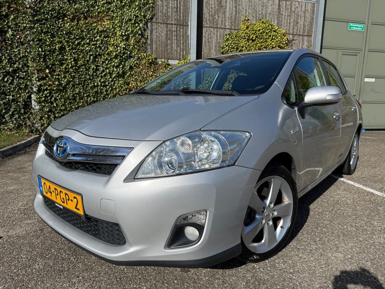 Toyota Auris - 1.8 Full Hybrid CLIMA | XENON | LEER | 96.247km NAP - AutoWereld.nl