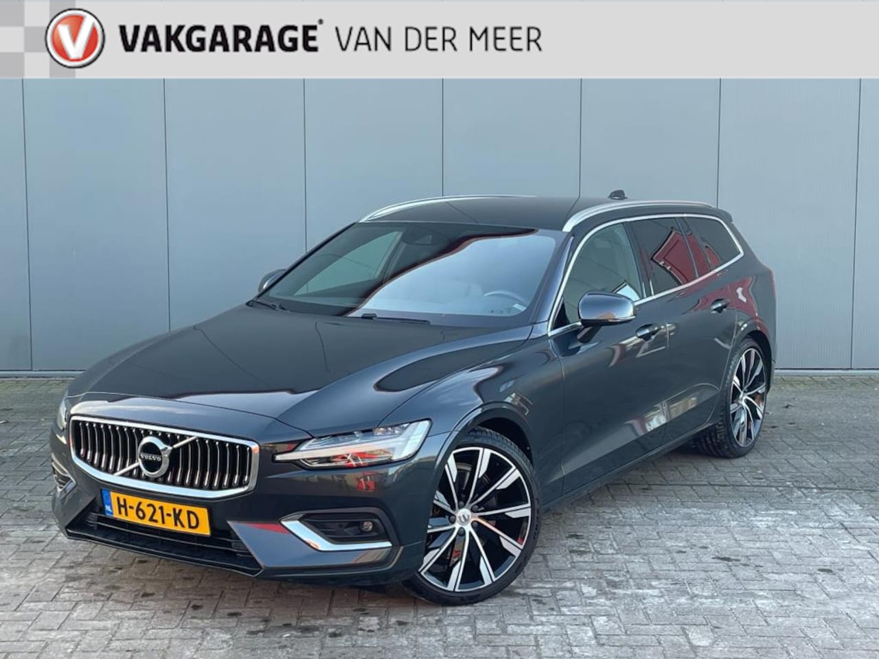 Volvo V60 - 2.0 T5 Inscription Elektr. trekhaak / Harman Kardon / Camera - AutoWereld.nl
