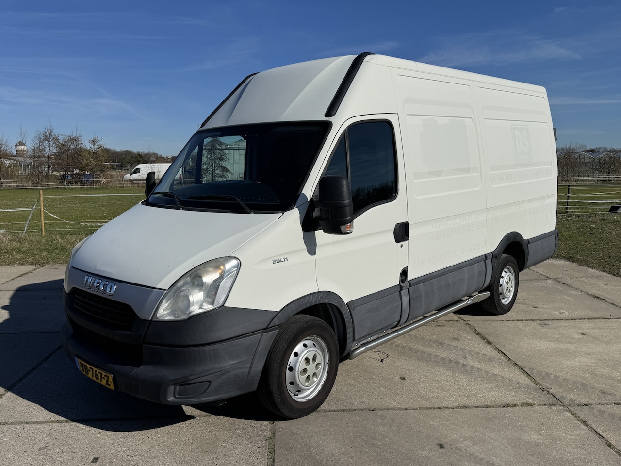 Iveco Daily - 29 L 11V 330 L2 H2 286.546km trekhaak - AutoWereld.nl