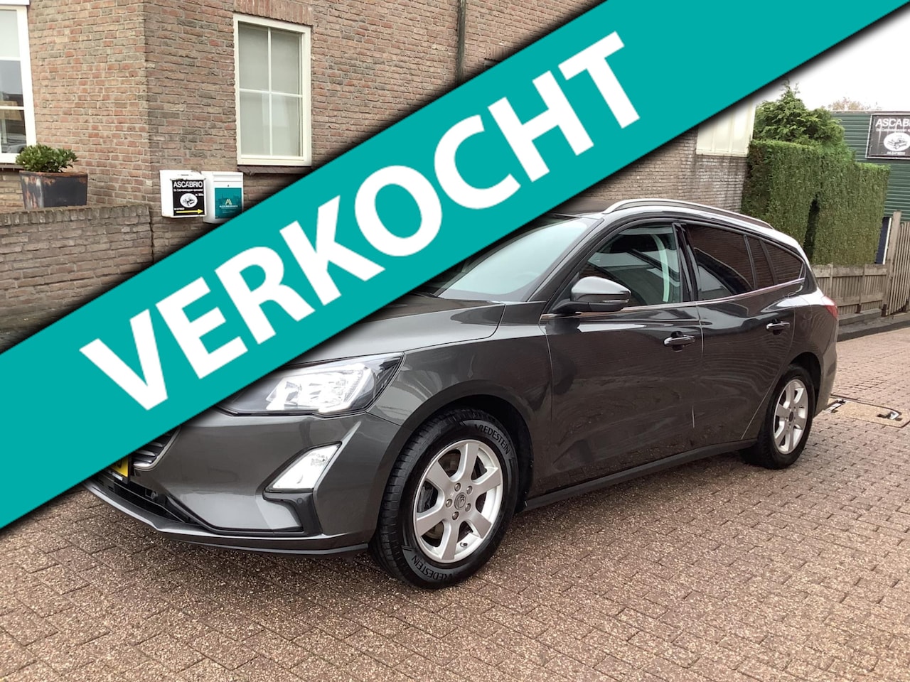 Ford Focus - 1.5 EcoBoost Vignale automaat - AutoWereld.nl