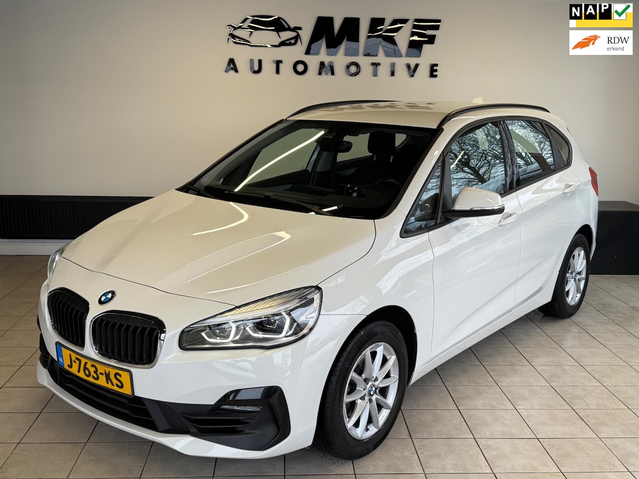 BMW 2-serie Active Tourer - 216i Executive Edition ECC/HU/LED! - AutoWereld.nl
