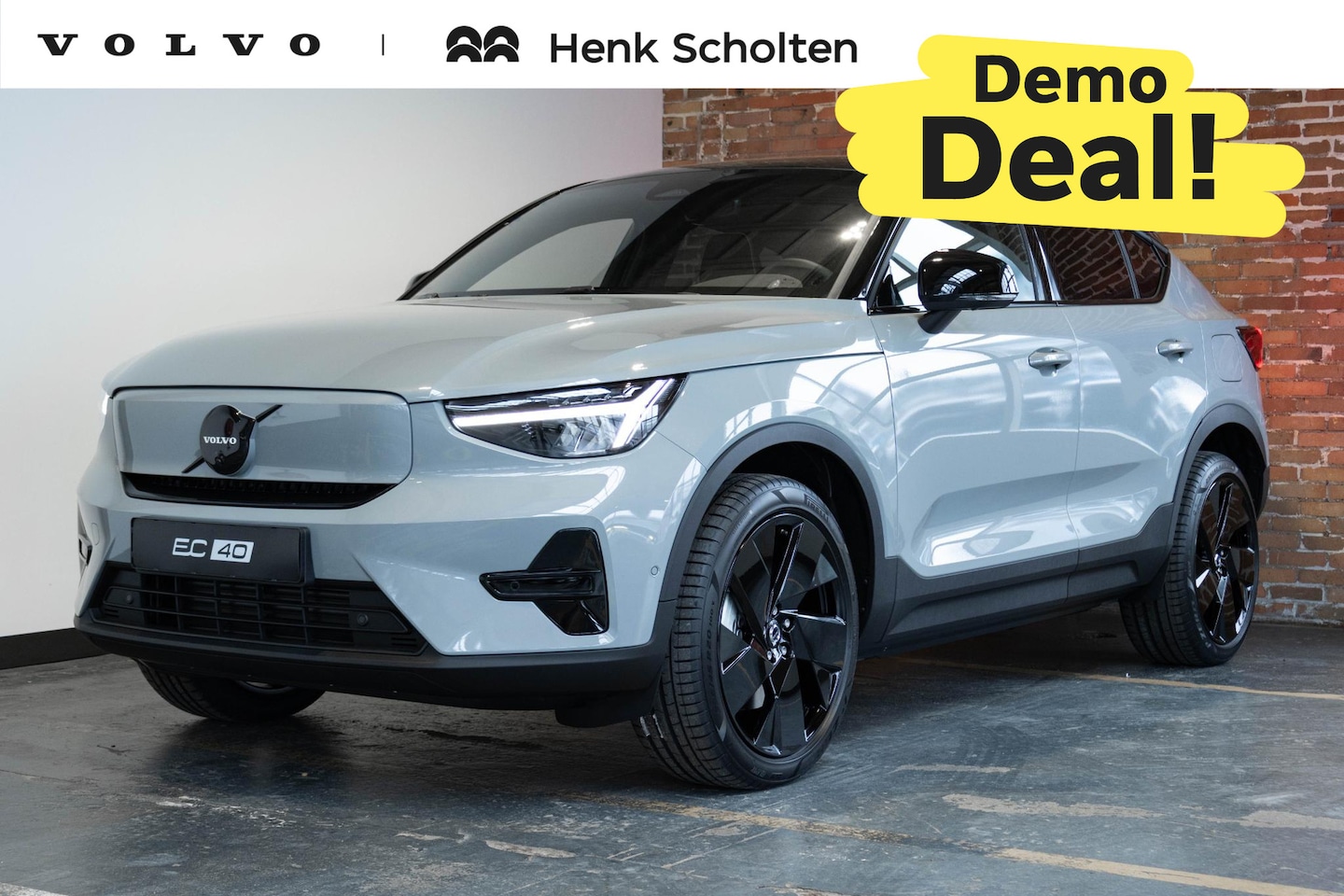 Volvo EC40 - Single Motor Extended Range Ultra Black Edition | Demo Deal | Panoramadak | Verwarmbare vo - AutoWereld.nl
